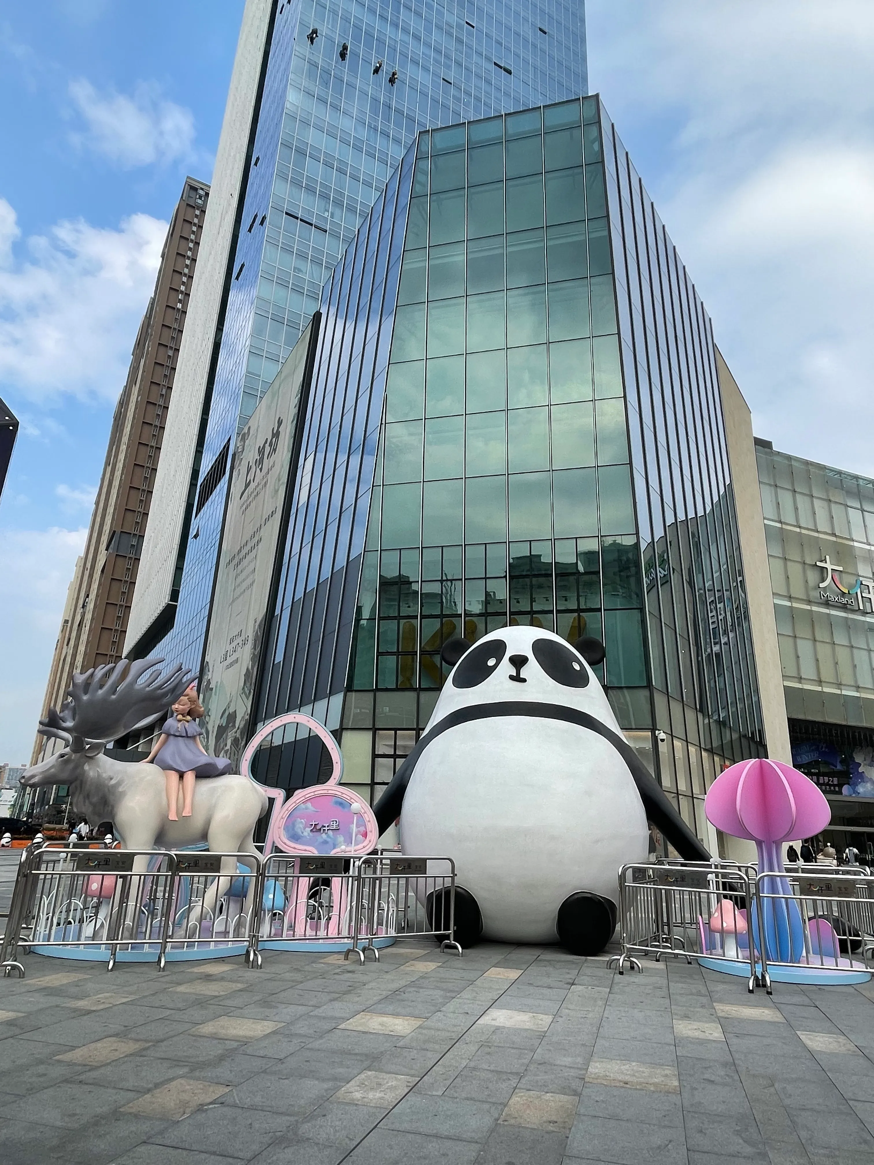 深圳西乡最大的购物中心—宝安大仟里购物中心
