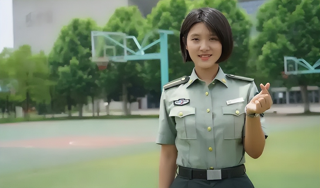 军校录取分数降低，却仍出现“招不满”的情况，考生说出其中原因