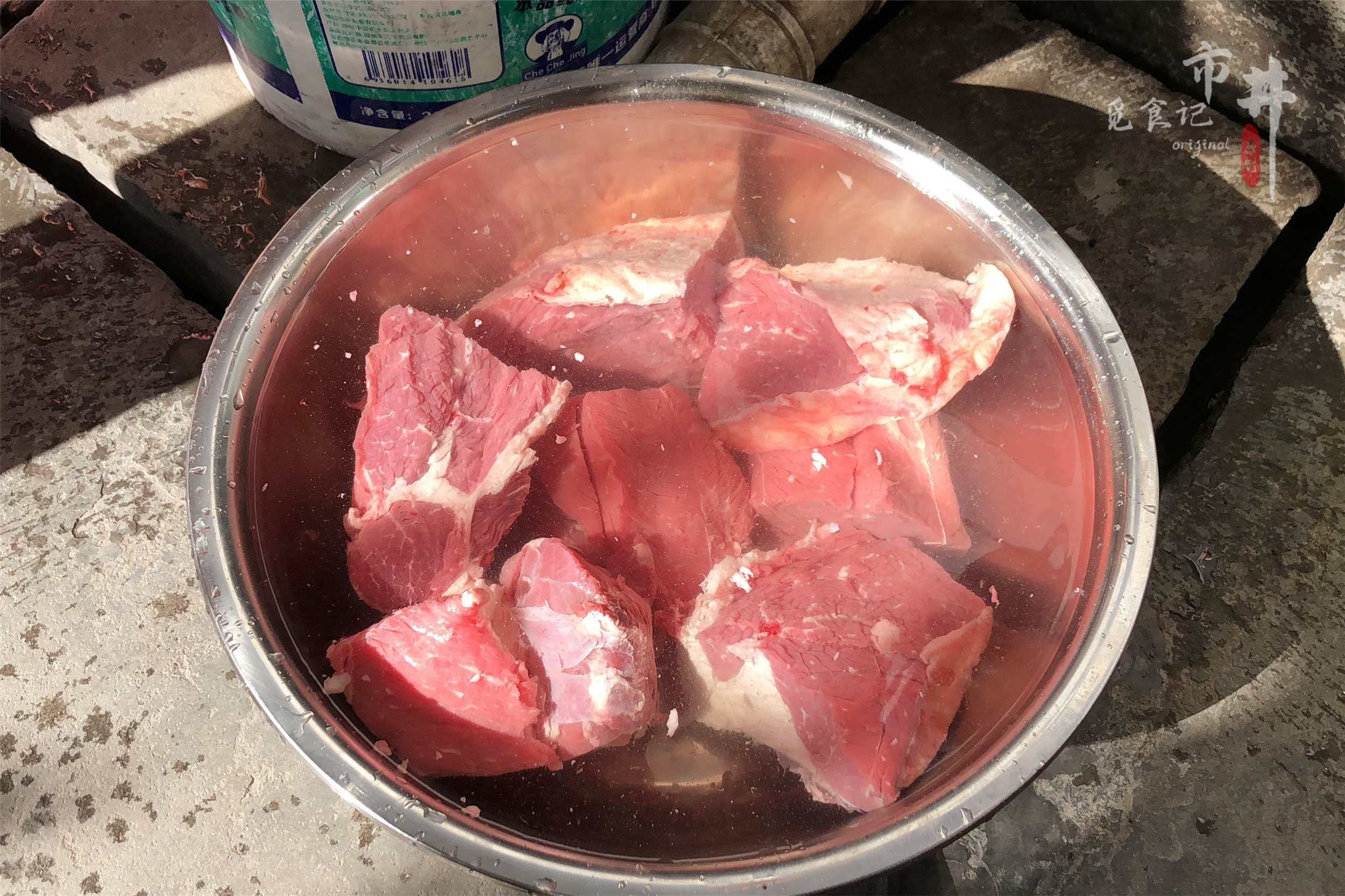 我家拿手的滷牛肉，只需4樣配料，牛肉味道香縮水少，能拿去賣了