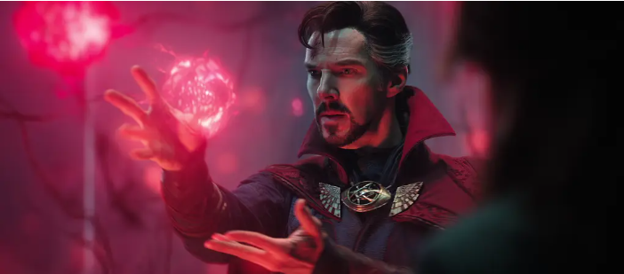 一手好牌被打烂，《奇异博士2》雷声大雨点小，难掩噱头烂片本质