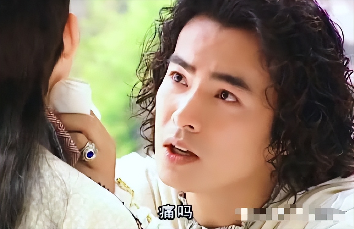 同为是“泡面头”，把张一山、肖战和张国荣放一起，差距就出来了