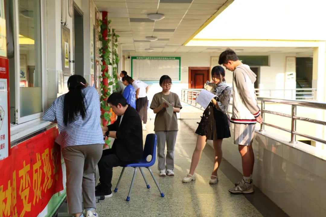 高考倒计时40天！致敬每一位成都为明的追梦者，决胜高考志做黑马