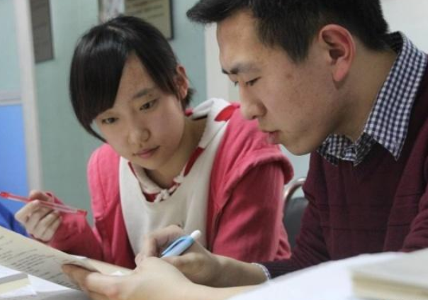 学生吃亏后才明白，民办本科与公办专科差距大，学费只是其一