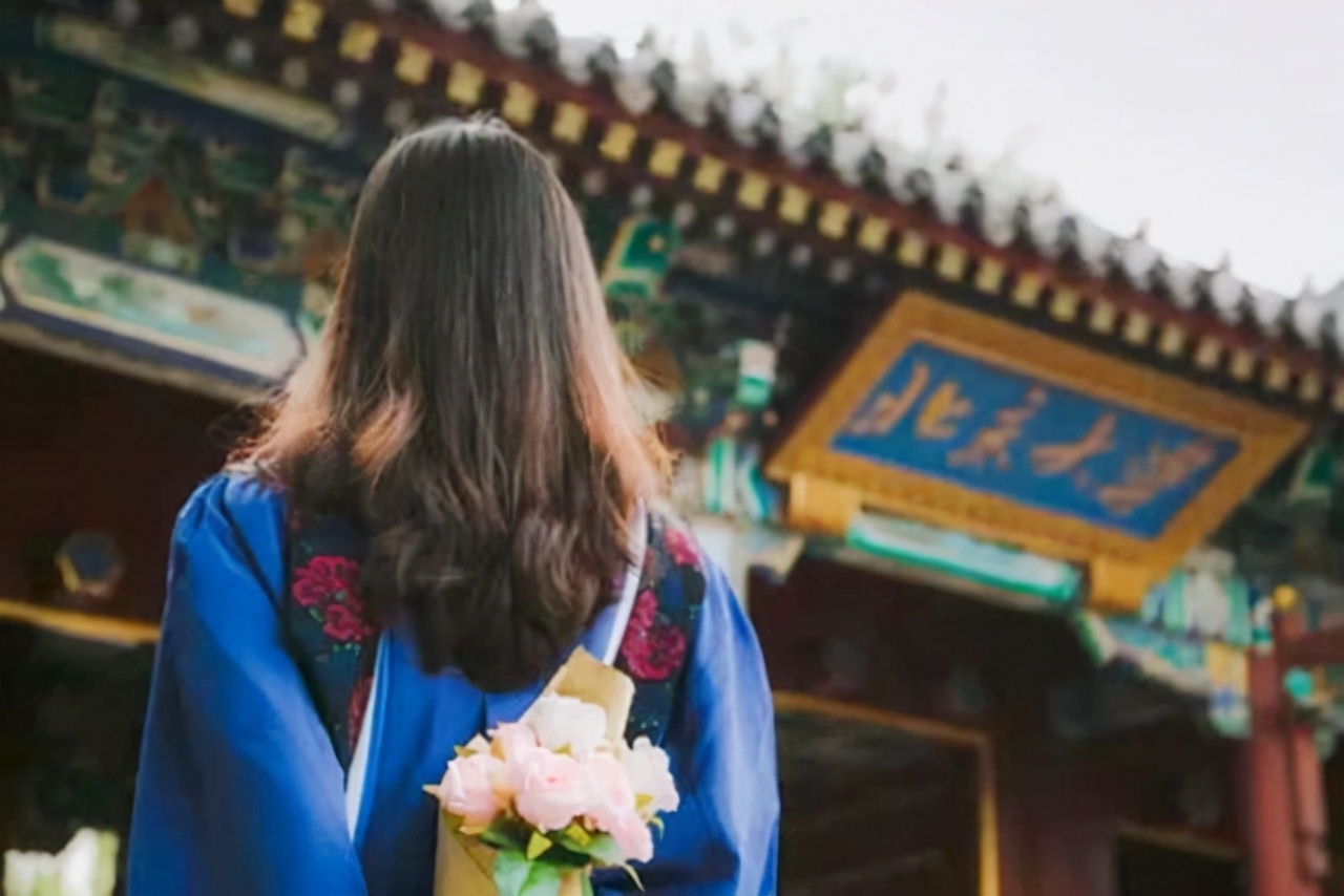 2008年，北大女生赴美深造，9年后跳桥自杀，事后调查发现问题