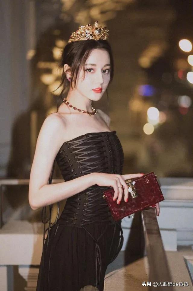 #迪丽热巴