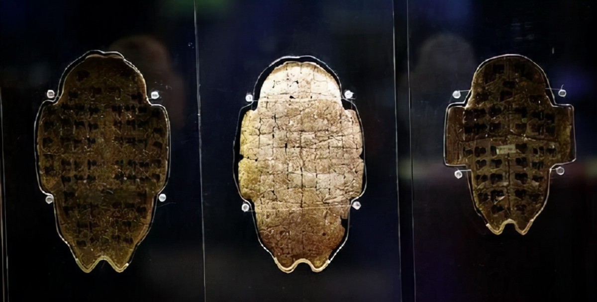 2008年，清华大学破译战国竹简，揭开了甲骨文百年谜团