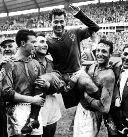 法国足球明星排名现役(法国二十名体坛巨星，黑人占据半壁江山，高卢雄鸡不单单只有足球)