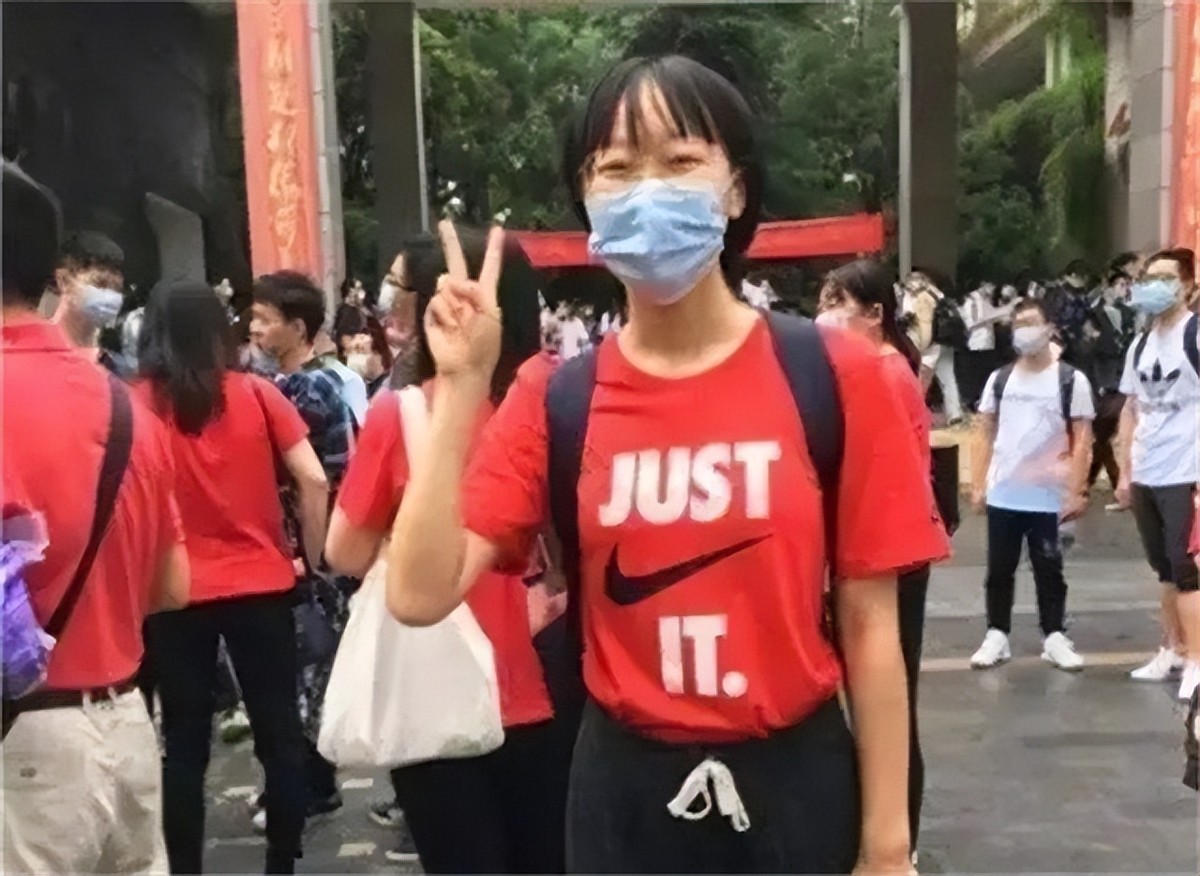 2020年湖北725分高考女状元：语文成绩十年难遇，7岁豪言结果成真