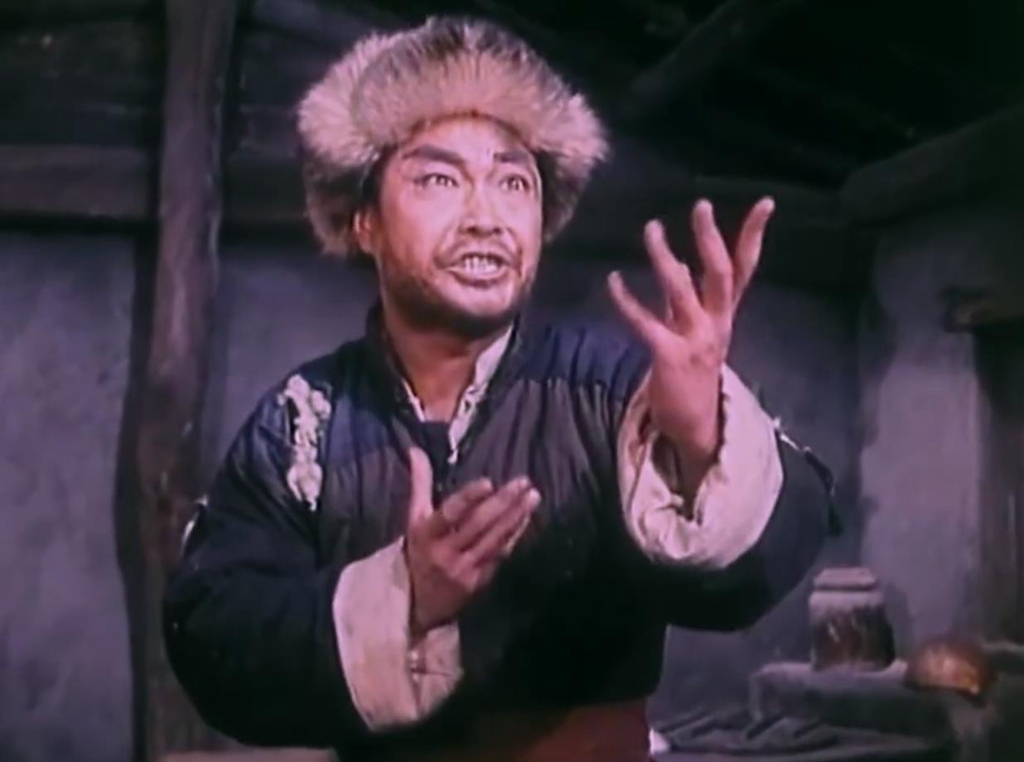 《智取威虎山》“李勇奇”去世26年，比演“娘”的王梦云大了12岁