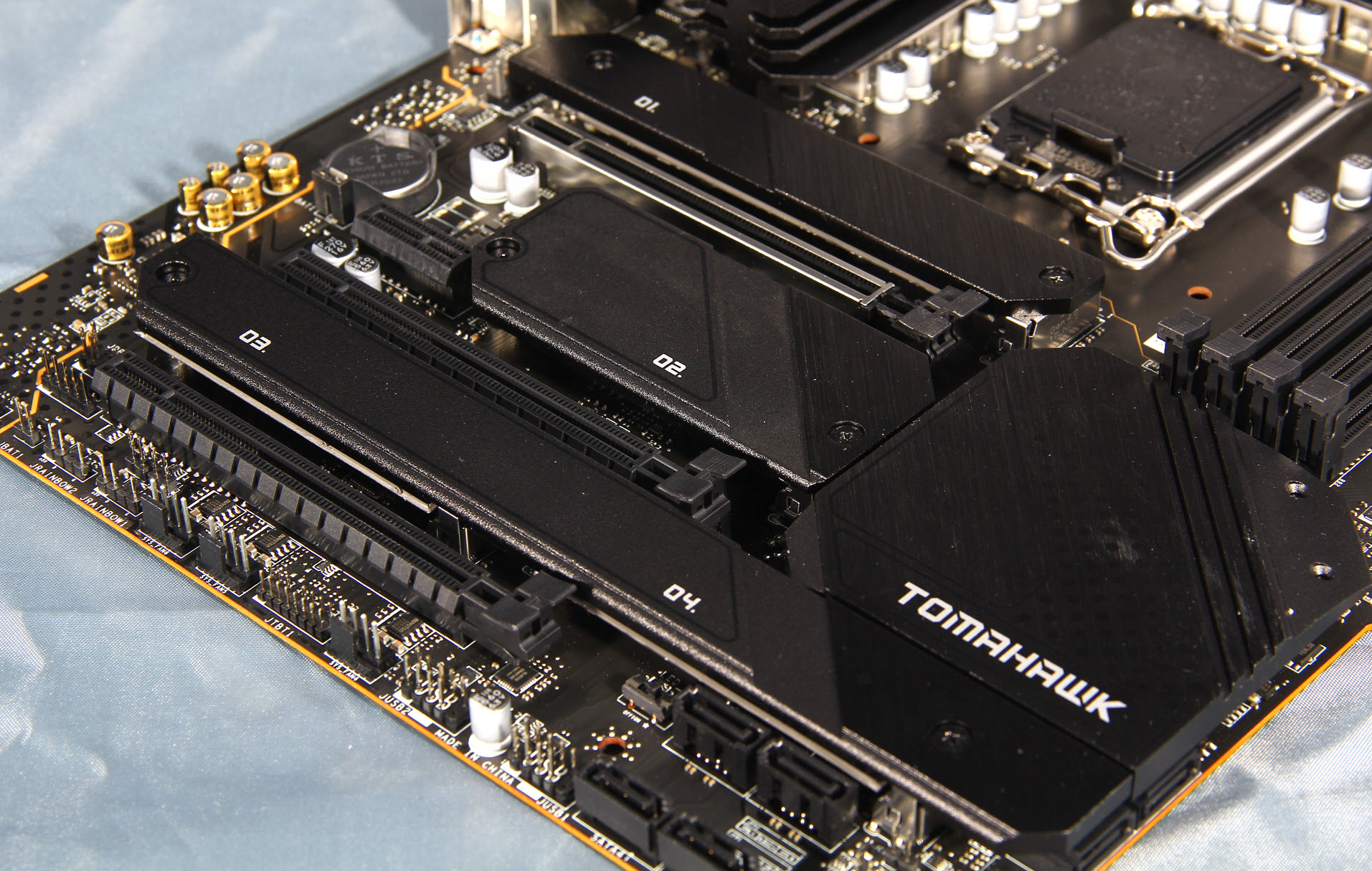 全面进化的精确制导，微星MAG Z690 TOMAHAWK WIFI D4战斧导弹评测