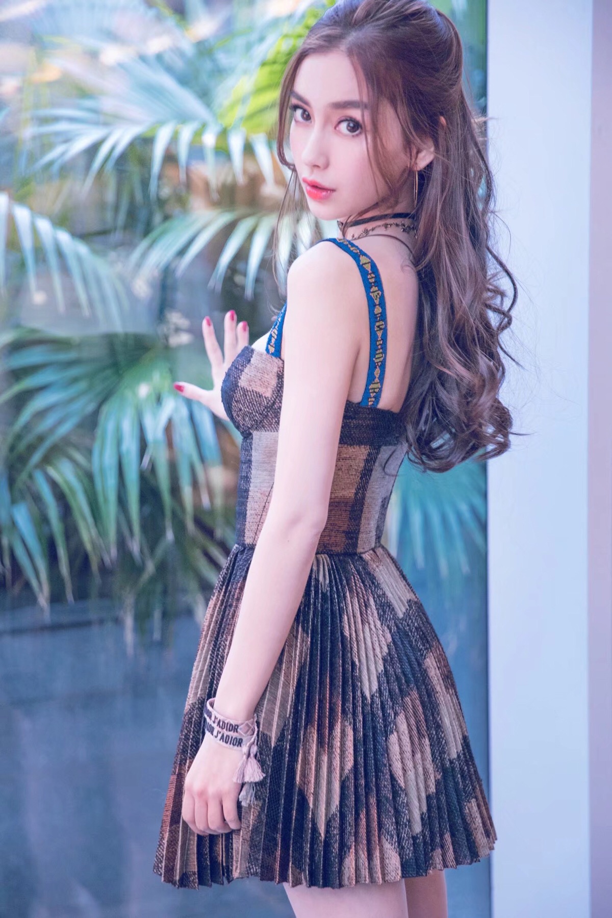 不一样的angelababy