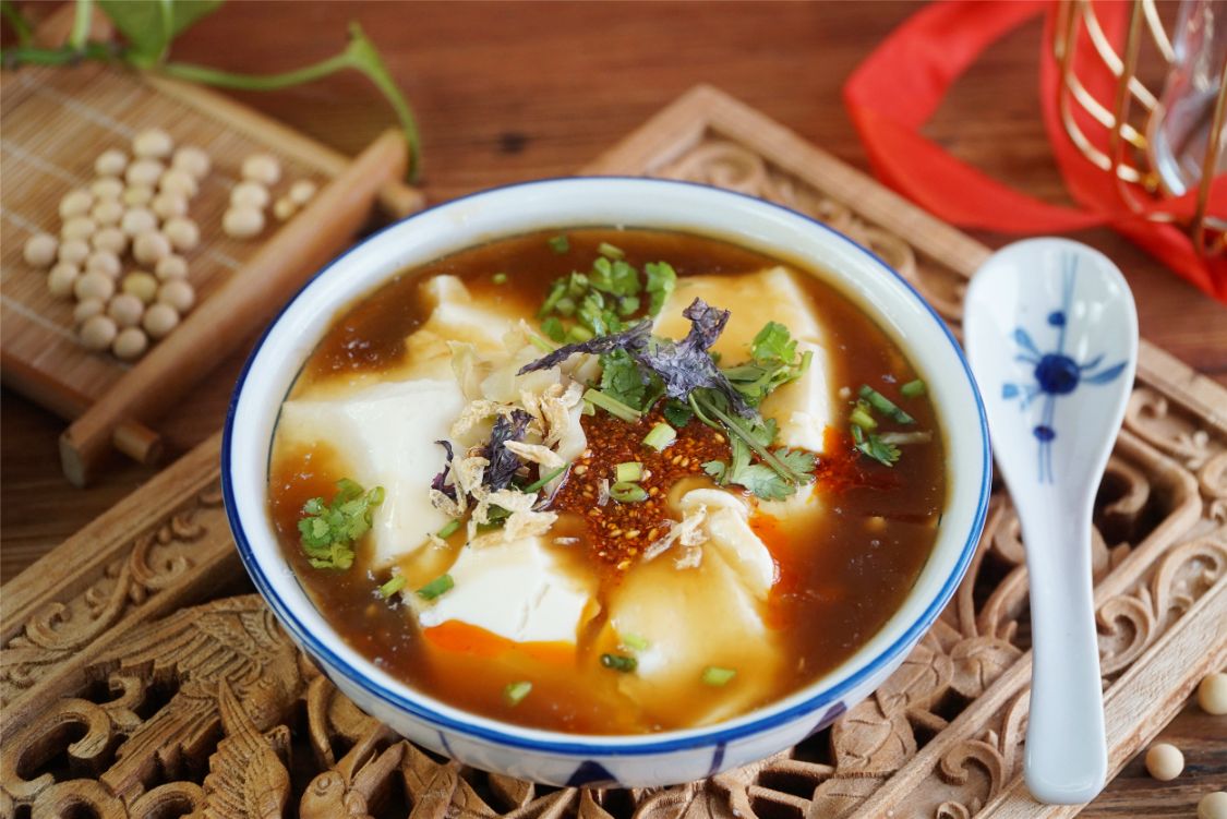 豆腐脑不用出门买，一碗黄豆做3碗，好吃简单，早餐全家吃饱吃好