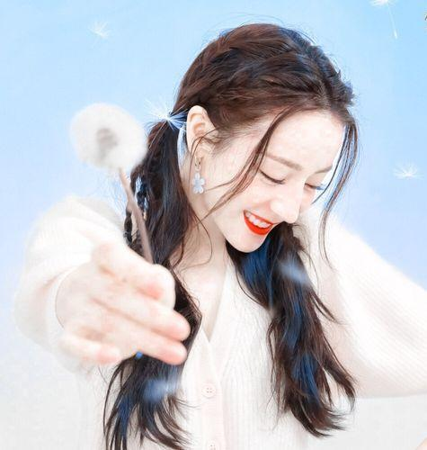 从普通销售员到收视女王，迪丽热巴的背景，远比你想象得复杂