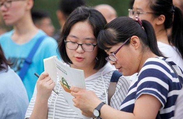 高铁学校多少分（2022年高考）