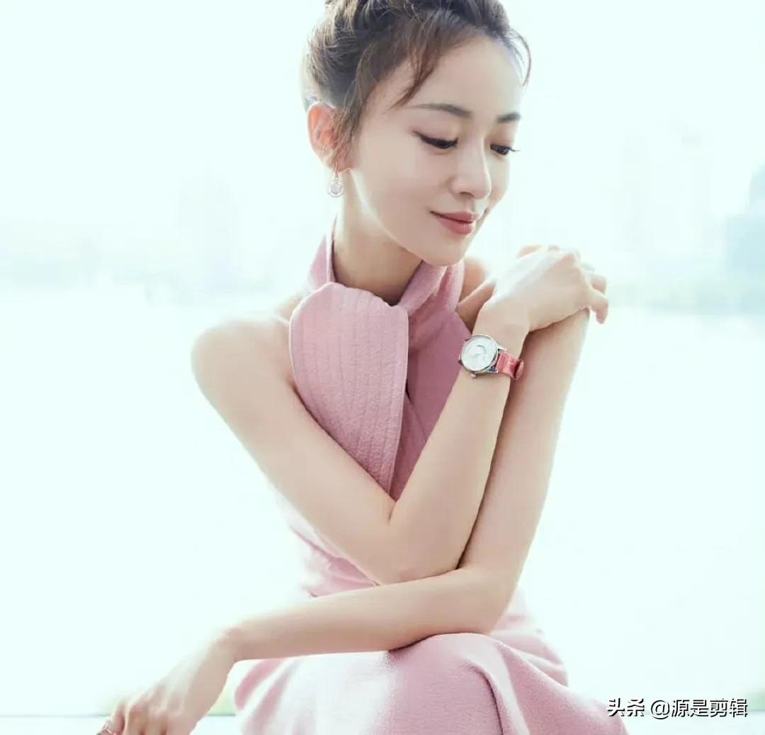 吴谨言粉色长裙，清爽灵动的美！​​​