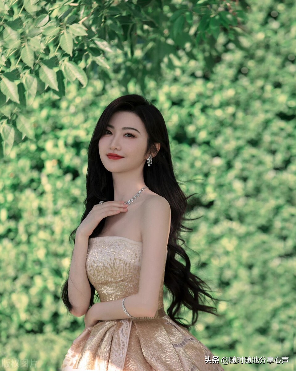 景甜与杨紫穿上礼服觉得谁会更美呢？