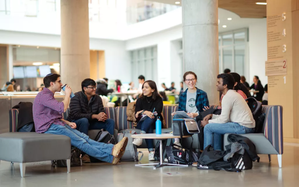 美国热门本科商学院毕业回报哪家强？录取难度如何？