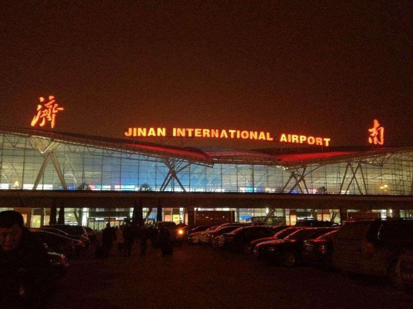 山东16岁富二代：逼姥爷下跪磕头，和母亲绝交，如今逆袭成为歌手