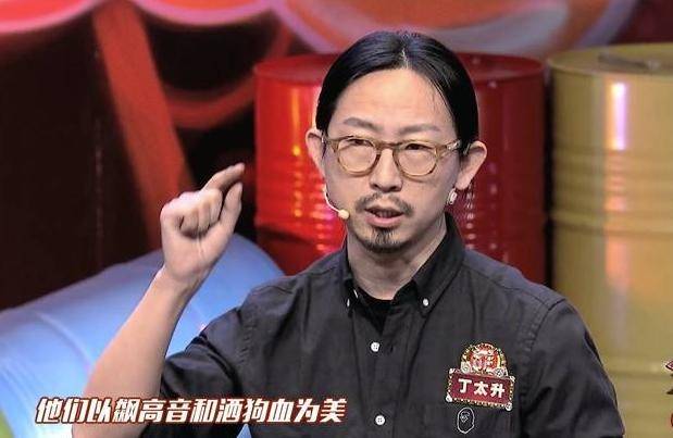 诡异！高高在上的“著名评委”背后，是根本没有代表作的尴尬事实