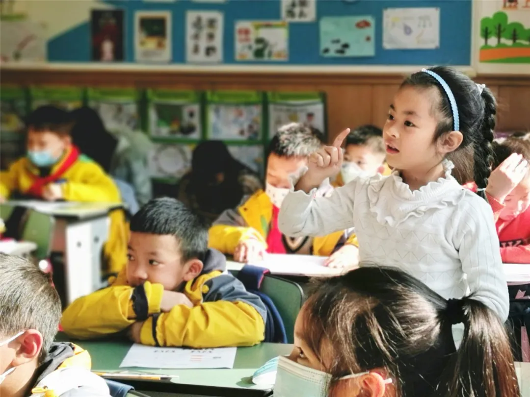 双流实小外国语学校丨实外教师展风采 教研结合共提升