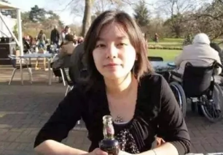 张京：17岁拒绝清北，21岁成外交翻译官，中美对话16分钟惊艳世界