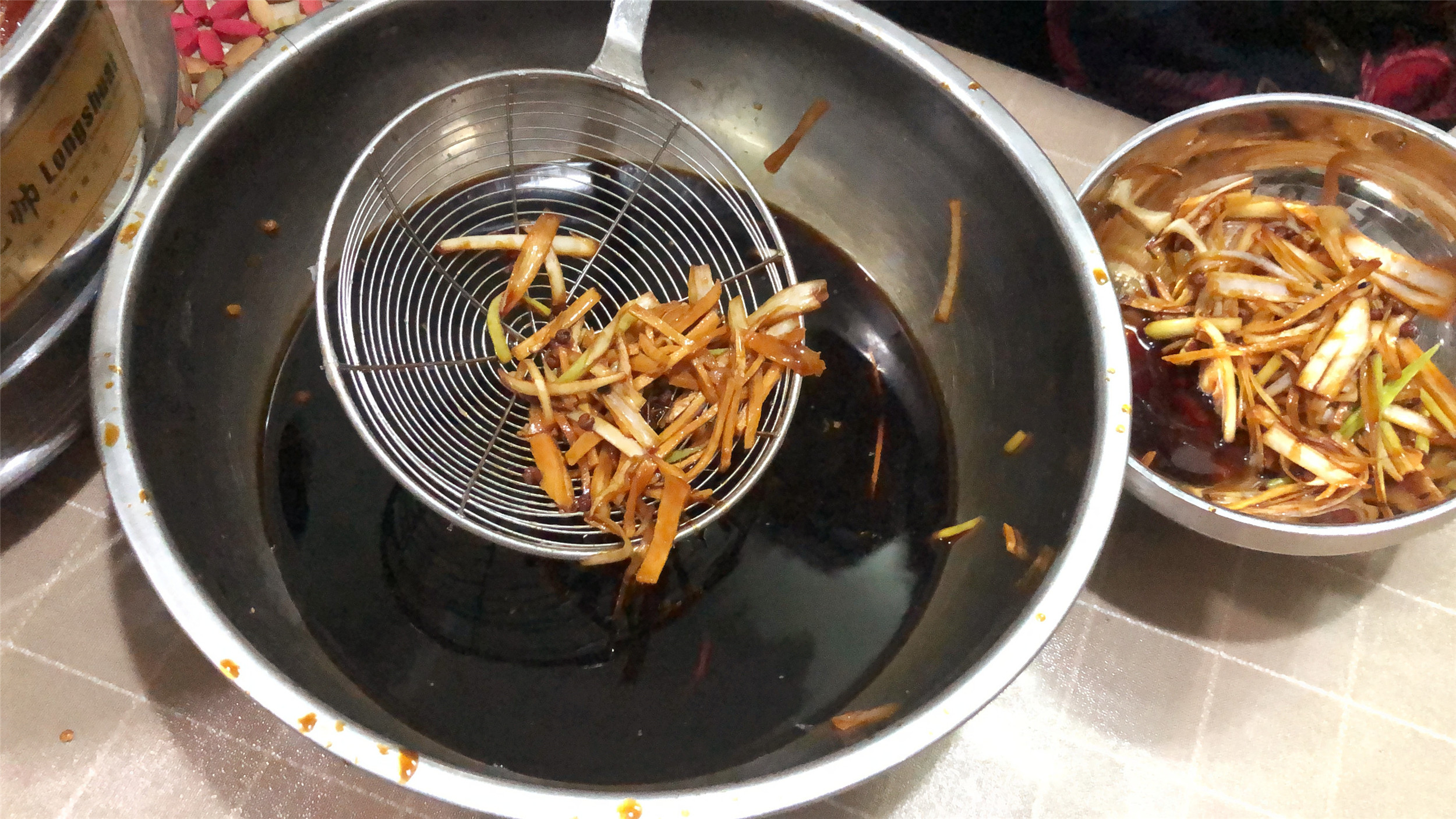 我家拿手的滷牛肉，只需4樣配料，牛肉味道香縮水少，能拿去賣了