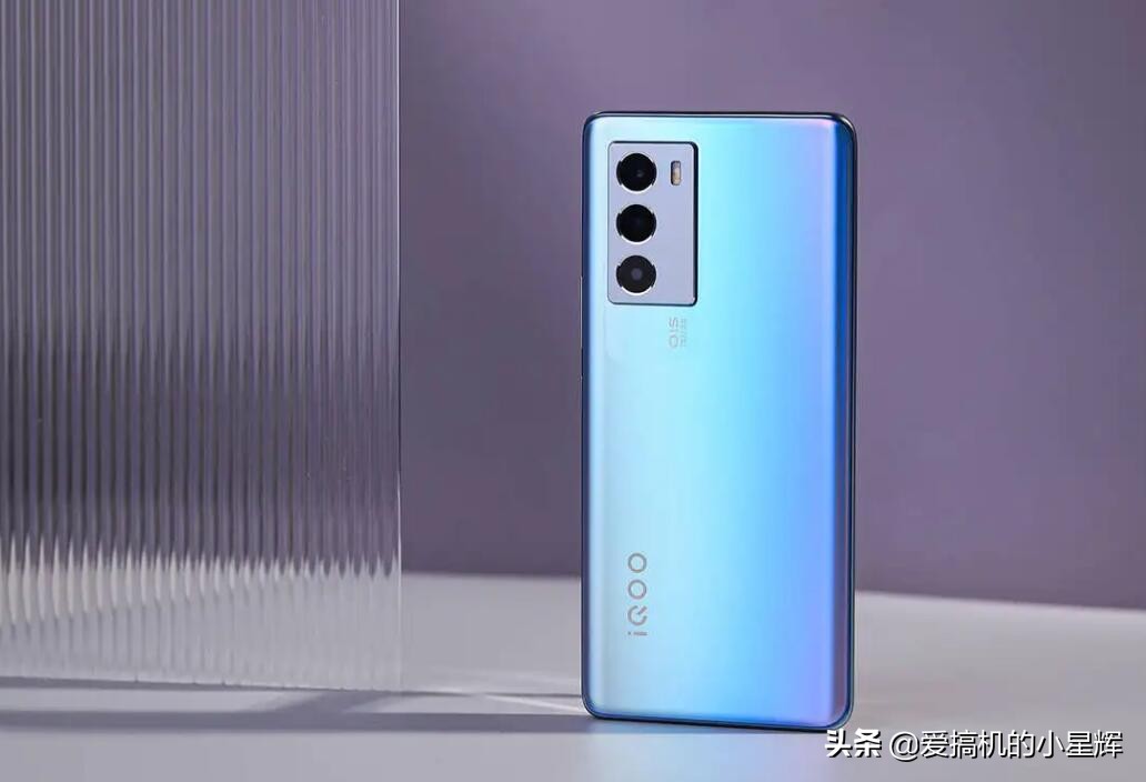 256GB+独显芯片Pro，现已跌至2199元，高性能旗舰价格亲民