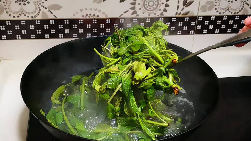 營養師提醒：這些食物在烹飪之前需要焯水，可太多人沒有焯對