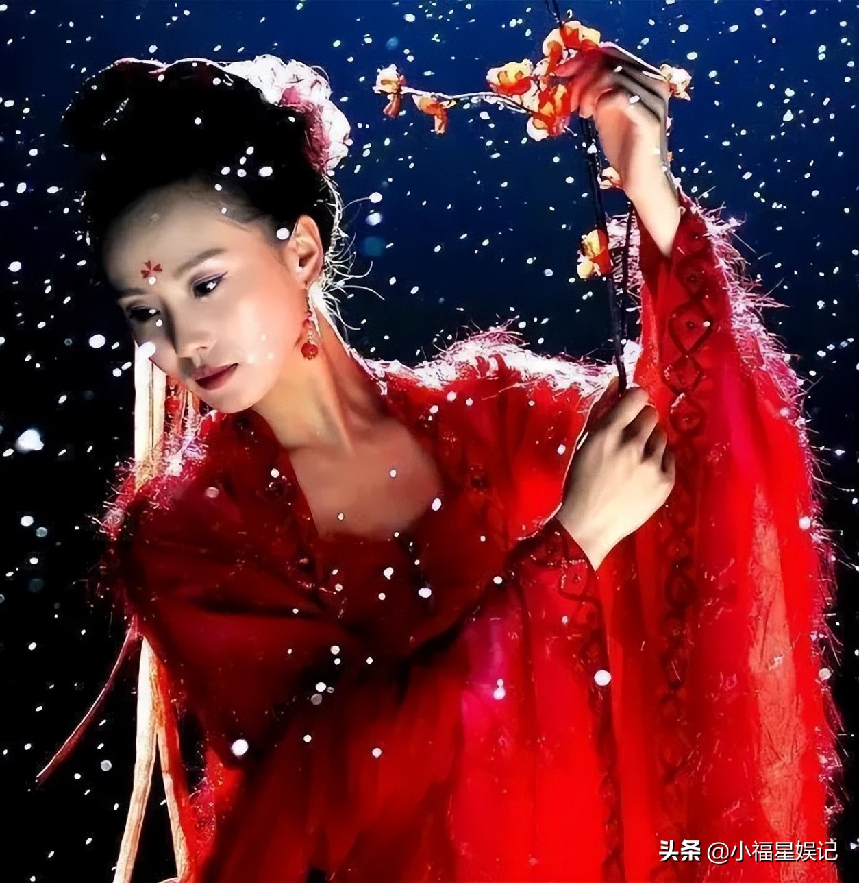 同样演“红装女神”,把刘亦菲景甜和王祖贤朱茵对比看,谁更胜一筹