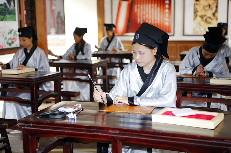 找工作时才知道，理科生和文科生的差距不是一星半点，幸好没选错