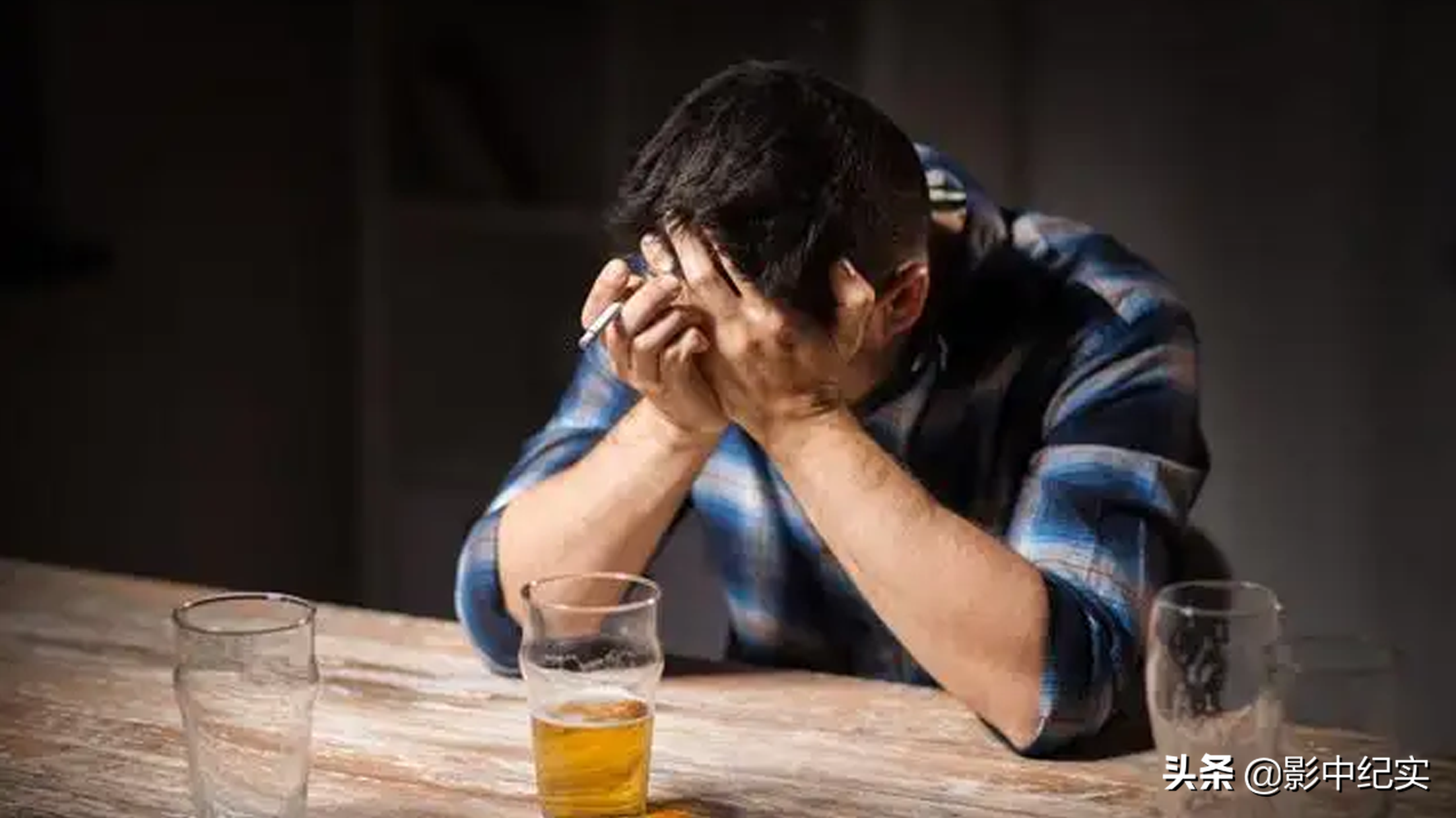 女大学生放弃年薪40万的工作，与野猪同吃同住，10年后年入上亿