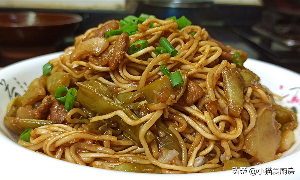 图片[1]-【豆角土豆焖面】做法步骤图 鲜香味浓 是小时候妈妈做的味道-起舞食谱网