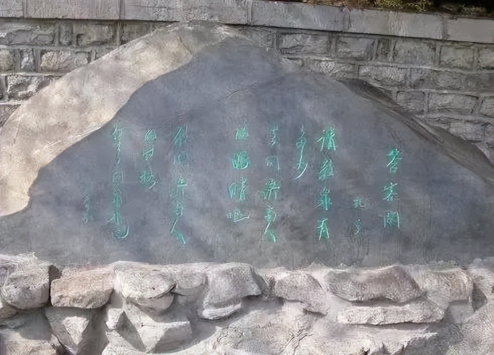 纪念孔孚 自曲阜、济南来，必将走向世界和未来——访谈孔德铮大姐