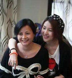 郭美美悲剧人生始作俑者，是她亲妈郭登峰