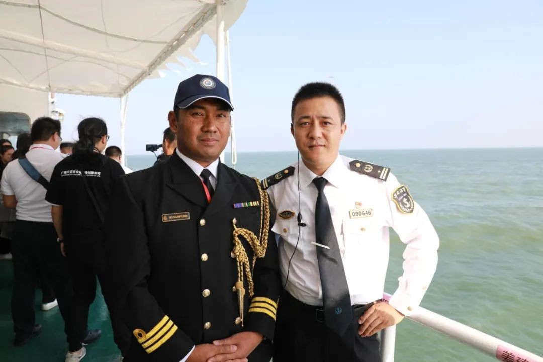 从山村走出，他出访美国、新加坡，捍卫西沙群岛，参与跨国演习，获重磅表彰！