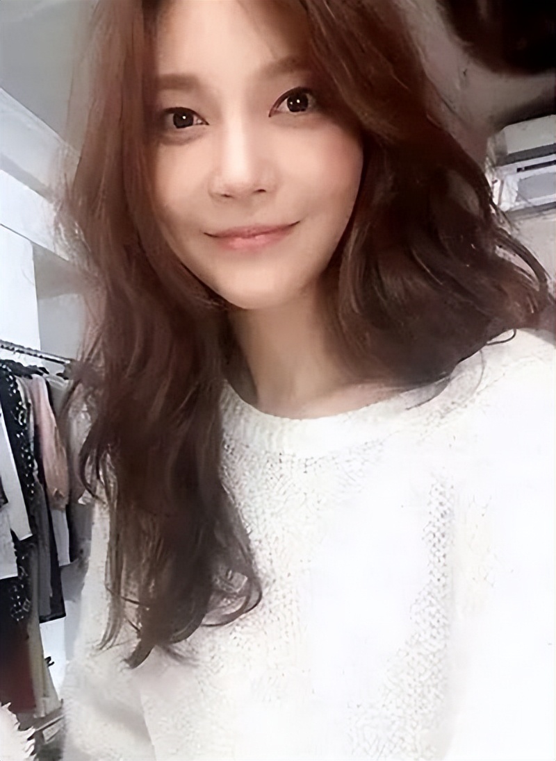 车艺莲：曾跟李东健热恋，却被迫为父亲背上10亿债务