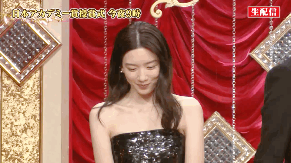 光靠颜值就在国内出圈的日系美少女