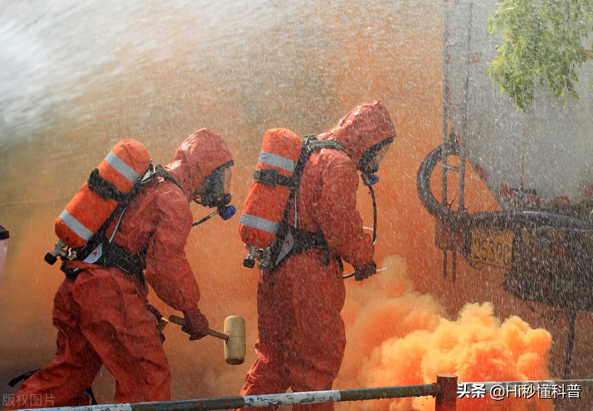 清华大学宿舍着火！学生湿毛巾捂嘴死里逃生，呛烟伤害有多可怕？
