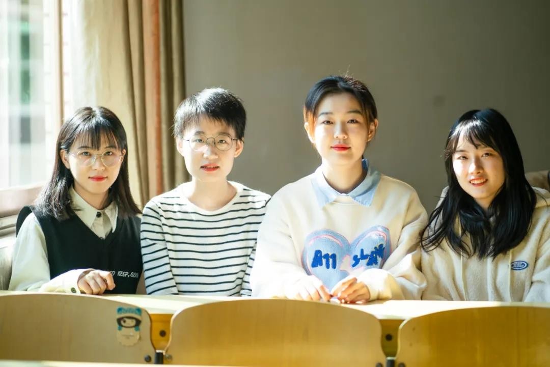 惊艳！湖南再现“女神寝室”：4姐妹集体保研985，奖学金拿到手软！