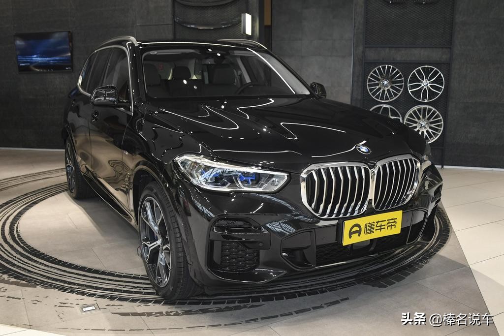 宝马X5进口版评测—3.0T 直列六缸有备而来，8AT变速箱依旧平顺