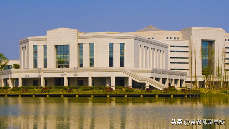 电子科技大学与西安电子科技大学，一个985一个211，谁是领头羊？