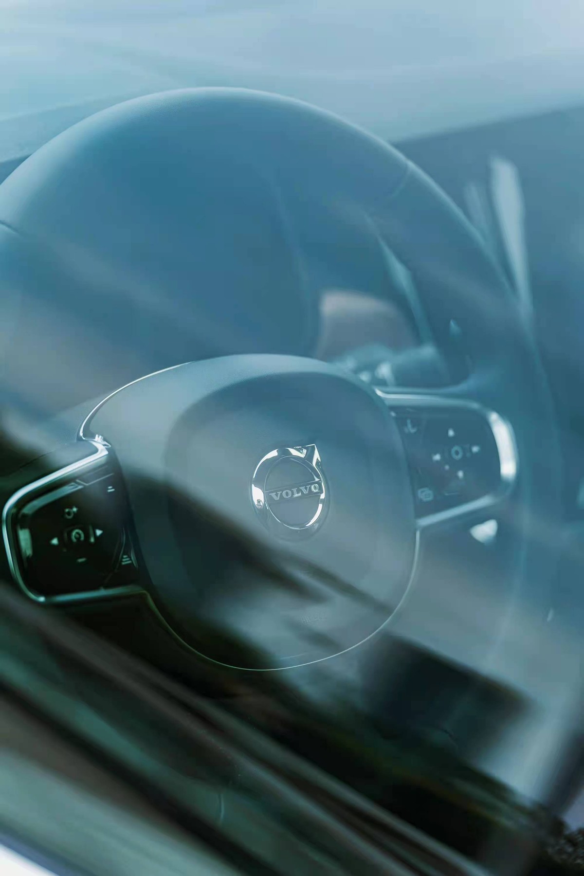 再次刷新“安全”上限 沃爾沃新款S90為出行保駕護(hù)航