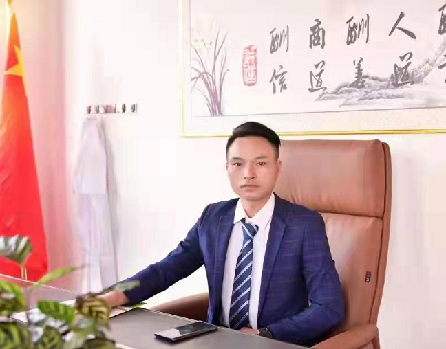 成胜集团董事长黄进取：独创给父母发工资，央视主持人伯艺惊呆