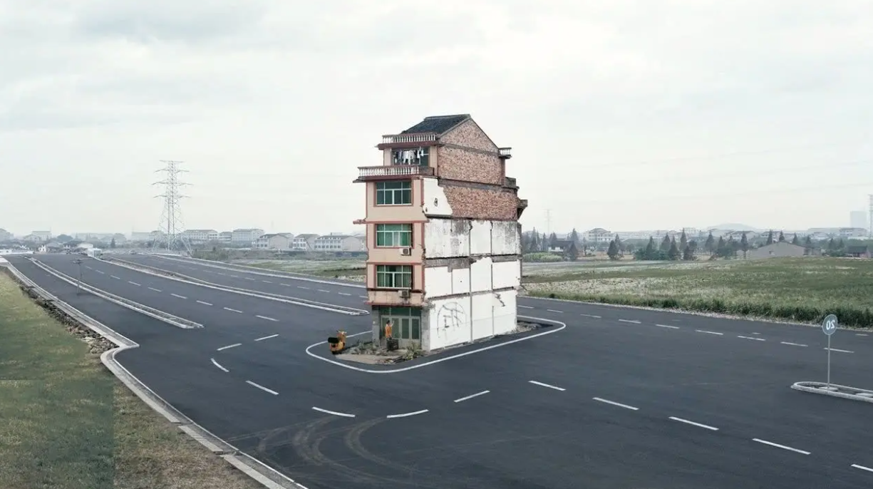 01年，北京男子3万卖房，多年后房子拆迁赔偿1135万时：还我房子