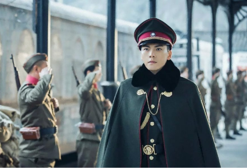 1. 陈伟霆下面,就来随小编一起来盘点一下12位演过**军阀的男明星吧!