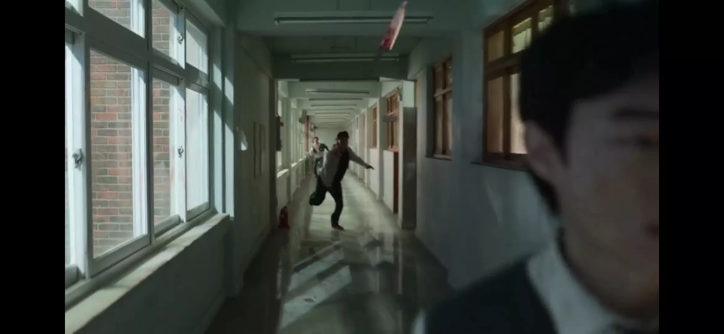 《僵尸校园》第四集：雪崩时没有哪一片雪花是无辜的