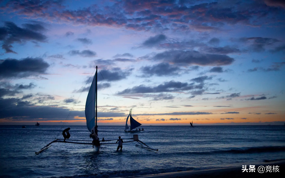 4399、阿里、露珠游戏轮番登顶，港台市场究竟还有多少机会？