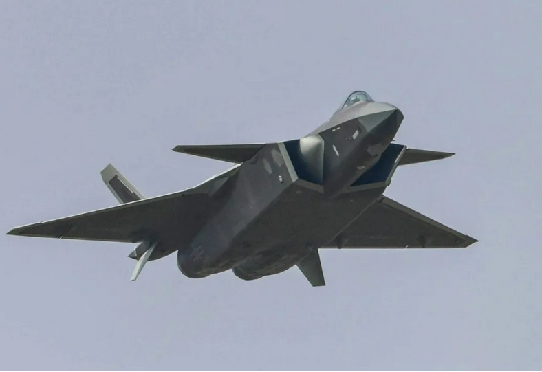 2022世界十大战斗机排名：中美各四款战机上榜，歼-20一骑绝尘