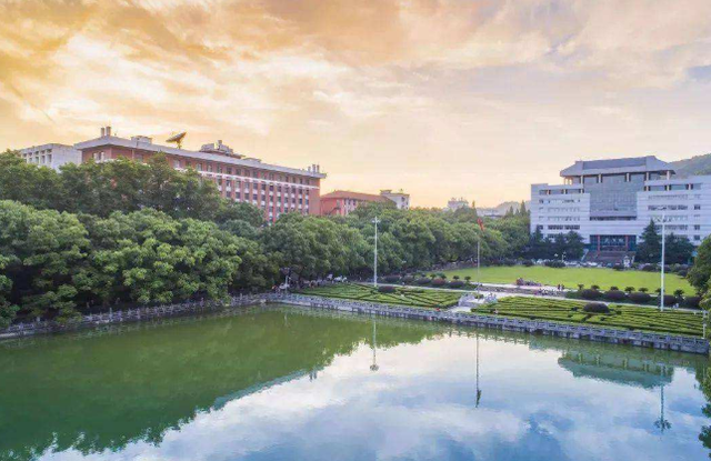 2022湖南高校排名出炉，中南大学有所退步，湘潭大学出人预料