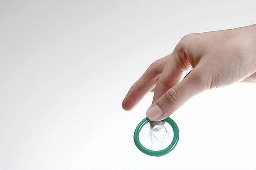 同样是“套套”，几块钱的和几百块的有何差别？难道贵的更舒适？